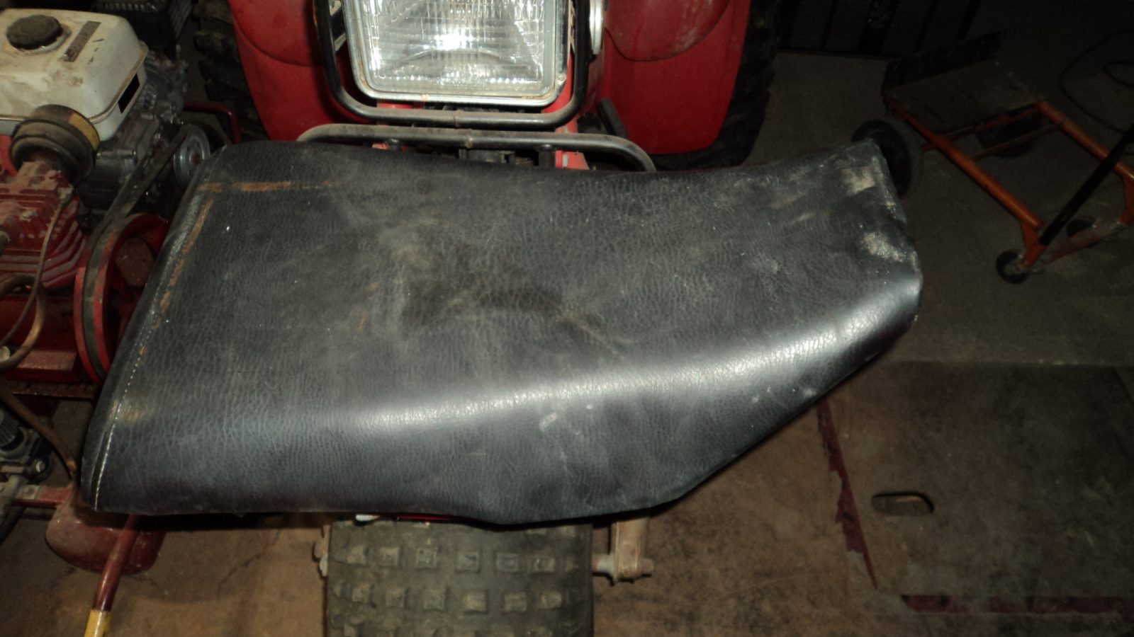 1986 TRX350 Honda seat photo