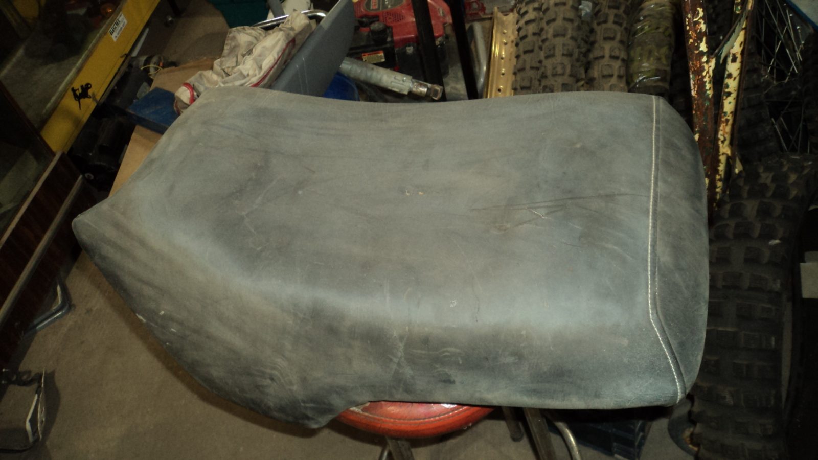 1987-1989 Yamaha Big Bear seat photo